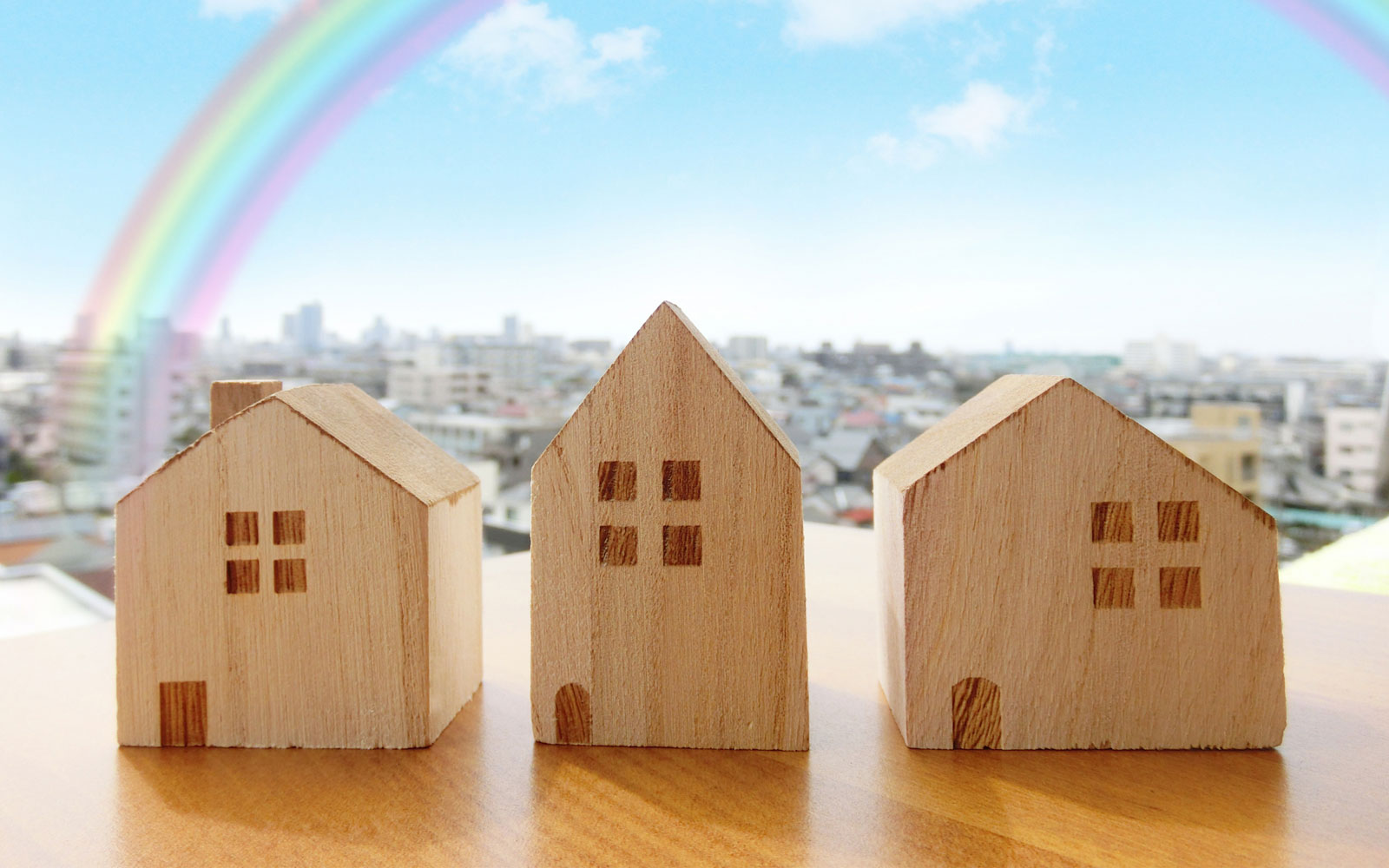 全て日本語の国産CMSだから、設置も更新も簡単、わかりやすい。